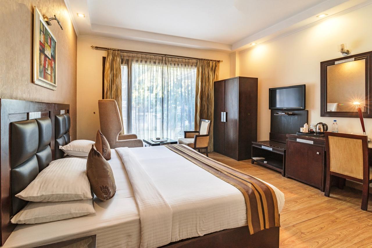 Royal Residence Mg Road غورغاون المظهر الخارجي الصورة