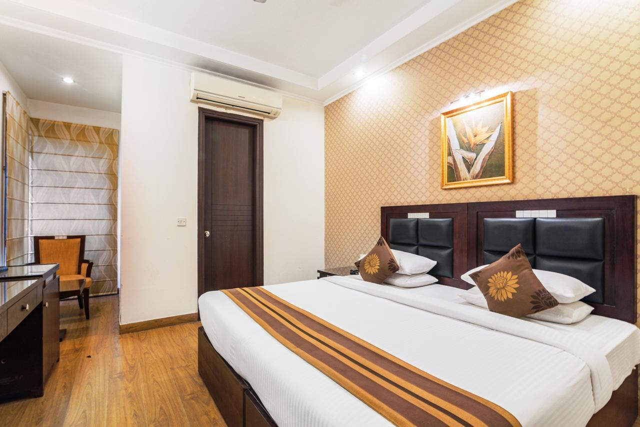 Royal Residence Mg Road غورغاون المظهر الخارجي الصورة