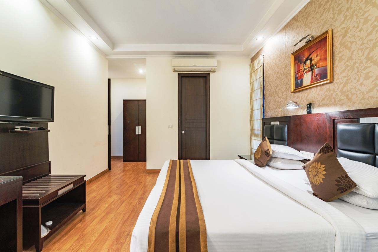 Royal Residence Mg Road غورغاون المظهر الخارجي الصورة