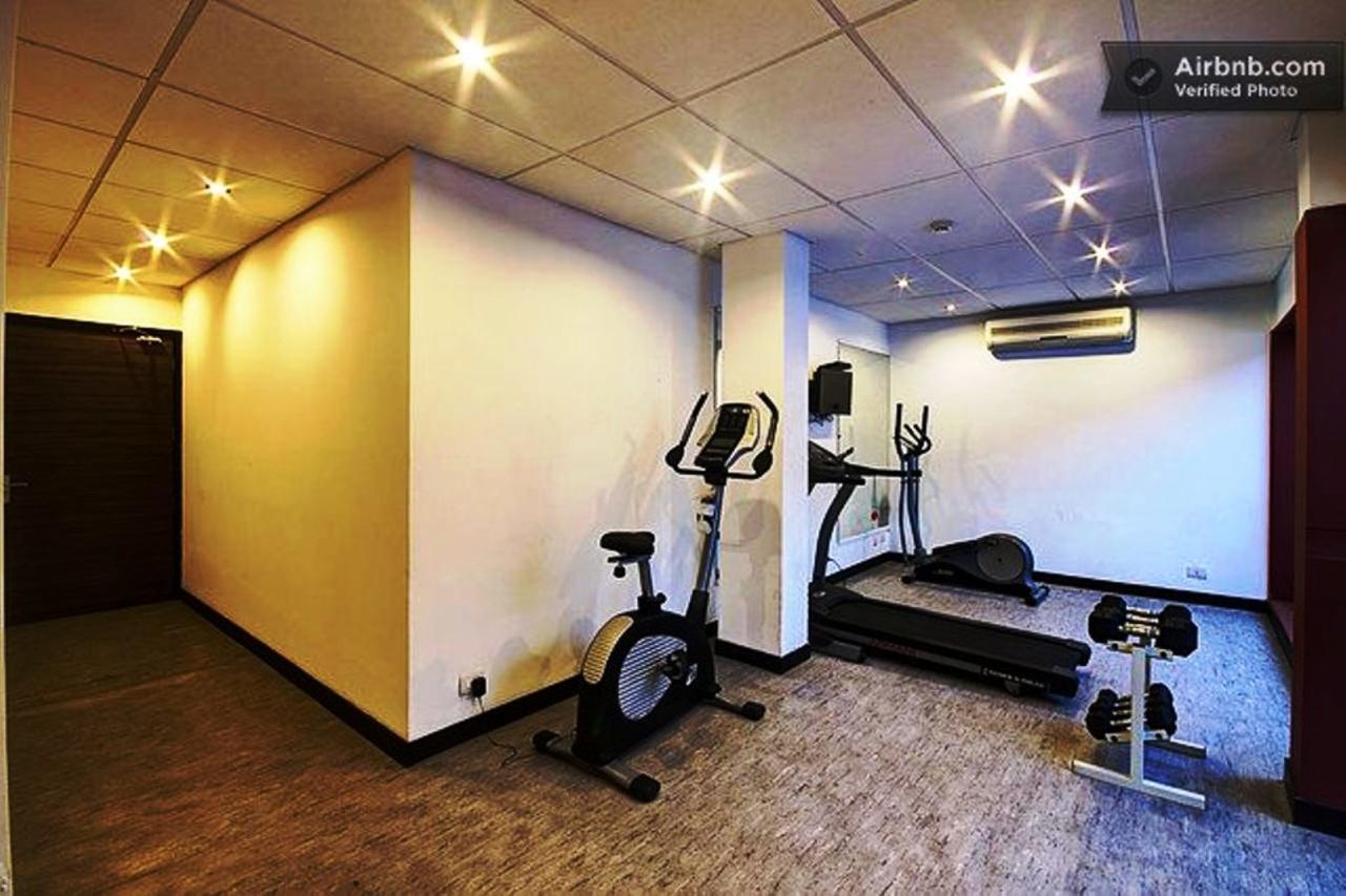 Royal Residence Mg Road غورغاون المظهر الخارجي الصورة