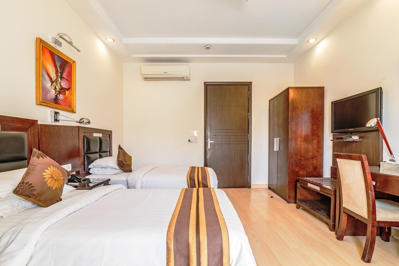 Royal Residence Mg Road غورغاون المظهر الخارجي الصورة