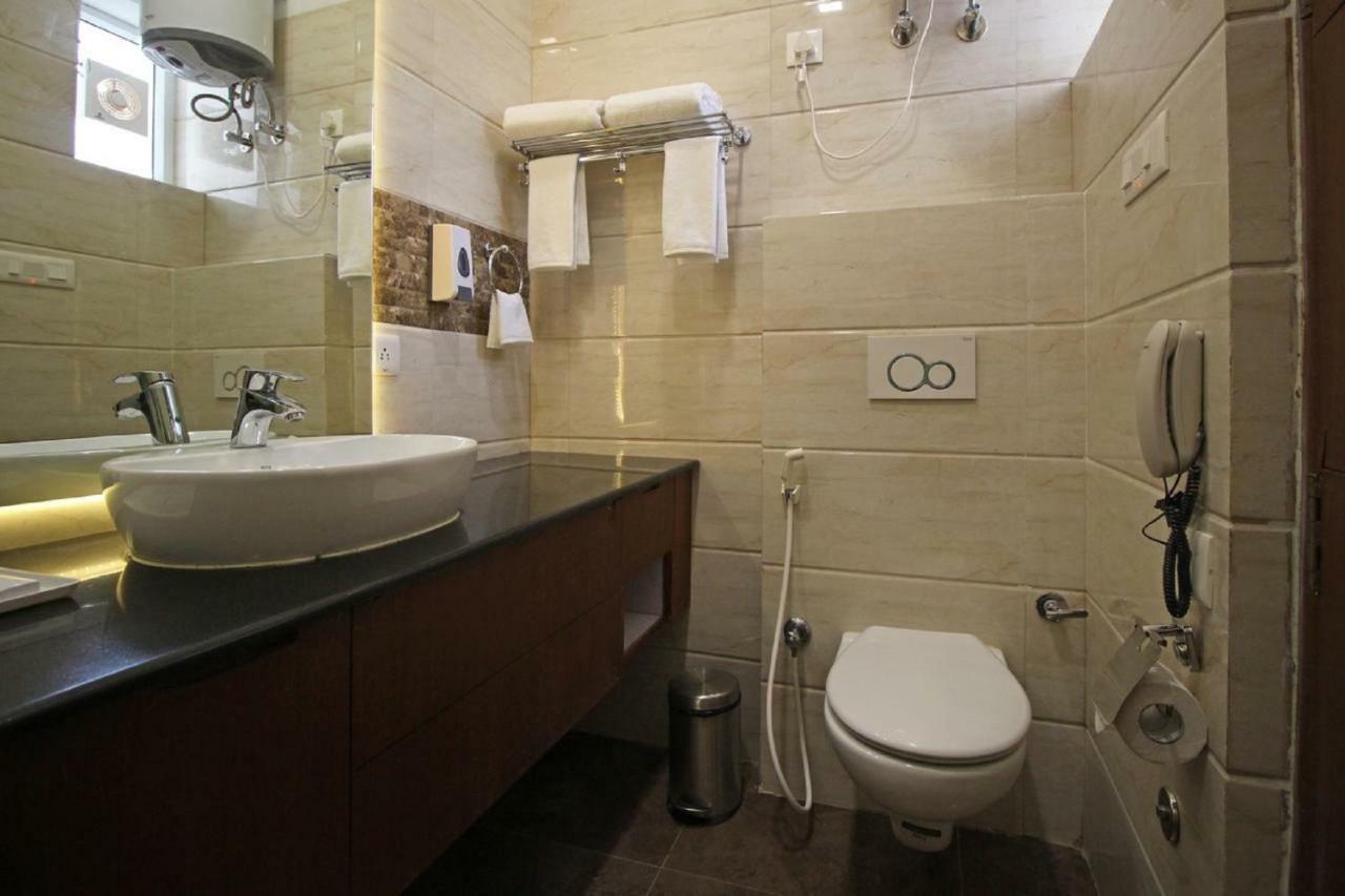 Royal Residence Mg Road غورغاون المظهر الخارجي الصورة